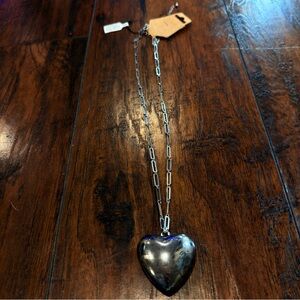 Free People Silver Heart Necklace NWT Chunky Pendant Trendy Jewelry